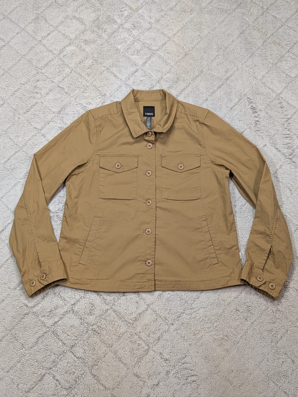 Vuori Jacket Womens M Beige Wheat Woens Ripstop Utility Button Up Outdoor